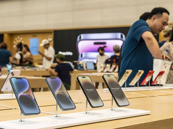 iPhone 14 Pro Max bản Mỹ là dòng máy tốt nhưng người dùng nên mua hàng chính hãng tại Việt Nam để an tâm về nguồn gốc, xuất xứ và chế độ bảo hành của sản phẩm
